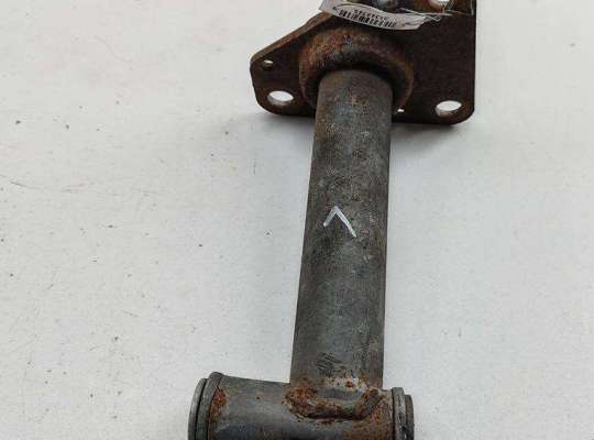 купить Кронштейн бампера переднего на Audi A6 C5 (1997-2005)