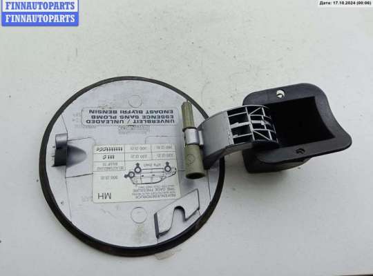 Лючок бензобака на Opel Zafira A