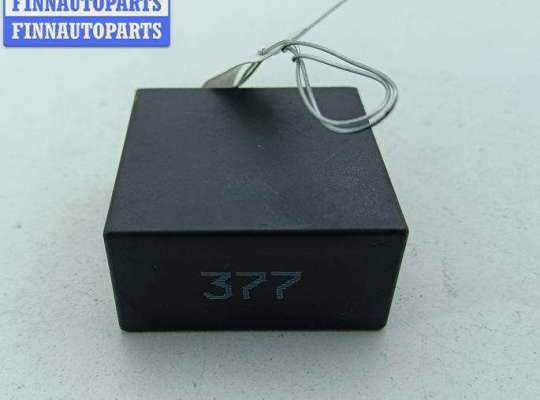 купить Реле стеклоочистителя (дворников) на Volkswagen Passat B5