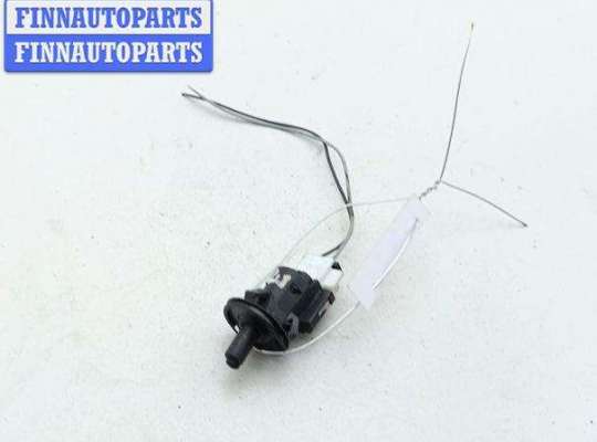 Купить Выключатель концевой (концевик) на Renault Scenic I (1996-2003) Выключатель концевой (концевик) RN1563886 на Renault Scenic I (1996-2003)