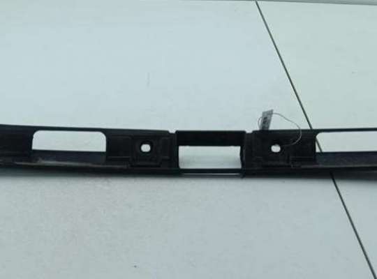 купить Накладка подсветки номера на Volkswagen Golf-3