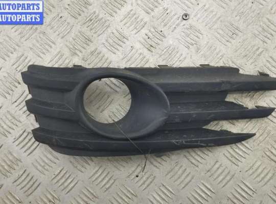 Рамка фары противотуманной левой OP2442425 на Opel Vectra C (2002-2008)