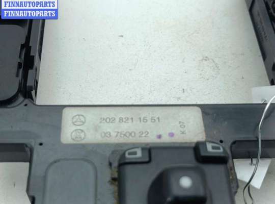 купить Блок кнопок управления стеклоподъемниками на Mercedes C-Class W202 (1993-2000)