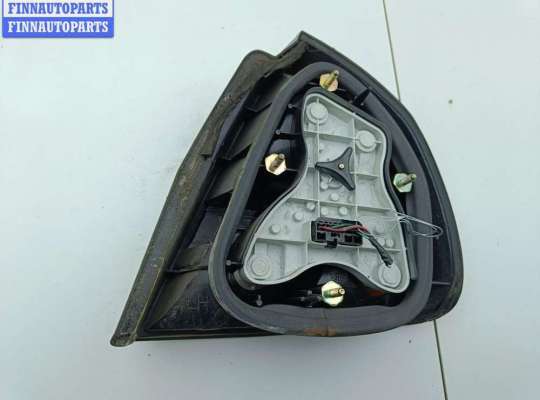купить Фонарь задний левый на Mitsubishi Carisma