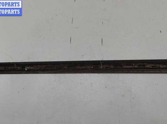 купить Молдинг двери передней левой на Audi A6 C6 (2004-2011)