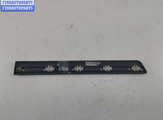 купить Молдинг двери задней левой на Mercedes E-Class W210 (1995-2002)