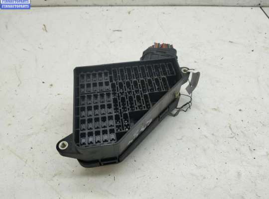 купить Блок предохранителей на Volkswagen Polo (2005-2009)