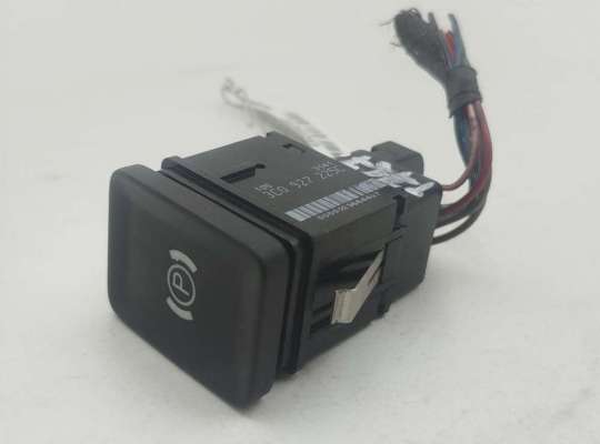 Купить Кнопка ручного тормоза на Volkswagen Passat B6 Кнопка ручного тормоза VG2739405 на Volkswagen Passat B6