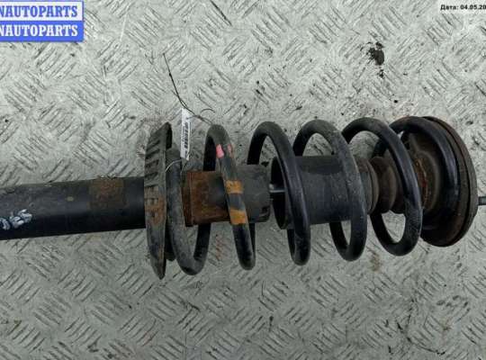купить Стойка подвески передняя правая на Volkswagen Passat B5