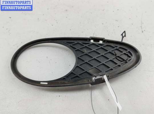 купить Рамка фары противотуманной левой на Mercedes C-Class W203 (2000-2006)