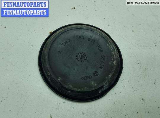 Накладка двери задней левой VG2295817 на Volkswagen Passat B5