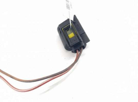 купить Разъем (фишка) проводки на BMW 3 E90/E91/E92/E93 (2005-2013)