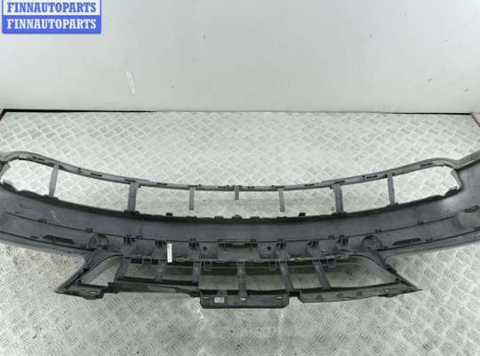 Бампер передний на Volkswagen Passat B5 (3B)