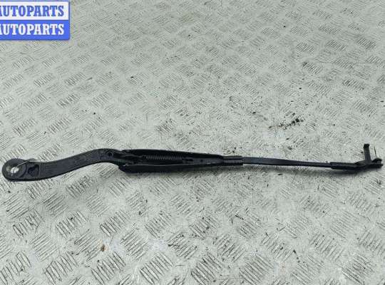 купить Щеткодержатель (поводок стеклоочистителя) передний на Mercedes C-Class W204 (2007-2015)