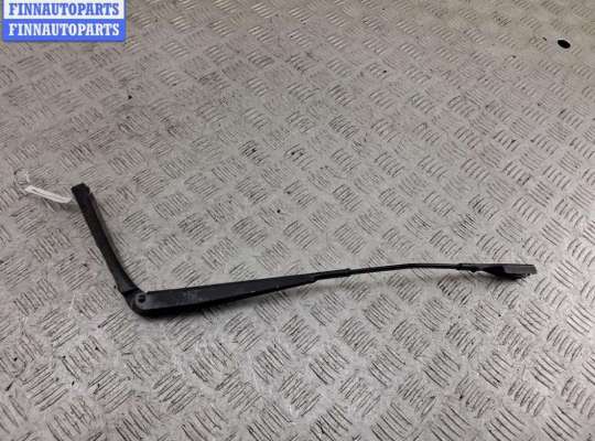 Щеткодержатель (поводок стеклоочистителя) передний VG2628198 на Volkswagen Passat B7 USA