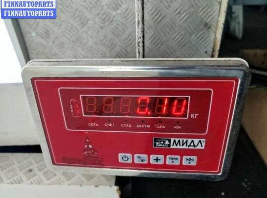 купить Молдинг двери передней правой на Volkswagen Golf-5