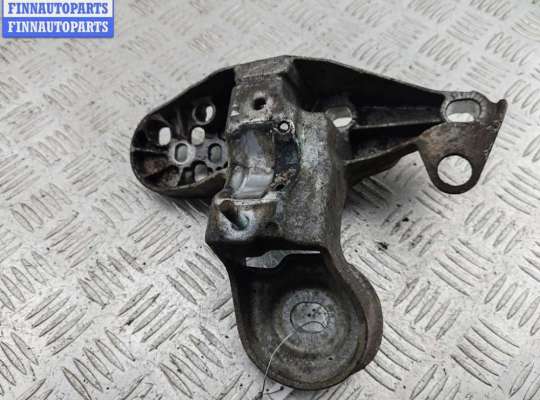 купить Крепление втулки стабилизатора переднего на Volkswagen Passat B5+ (GP)