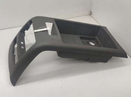 купить Консоль салона (центральная часть) на Audi A6 C6 (2004-2011)