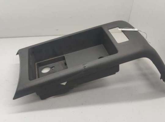 купить Консоль салона (центральная часть) на Audi A6 C6 (2004-2011)