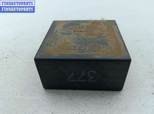 купить Реле стеклоочистителя (дворников) на Volkswagen Passat B5+ (GP)