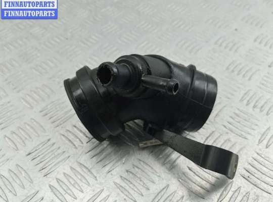 Купить Патрубок воздушного фильтра на Volkswagen Passat B5 Патрубок воздушного фильтра VG2627356 на Volkswagen Passat B5