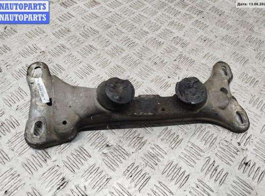 купить Кронштейн КПП опорный на BMW 3 E46 (1998-2006)