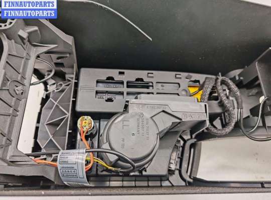 купить Консоль салона (центральная часть) на BMW 3 E90/E91/E92/E93 (2005-2013)
