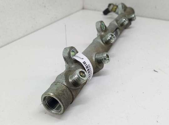 купить Рампа (рейка) топливная на BMW X3 E83 (2003-2010)