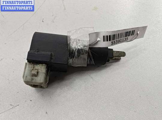 Датчик уровня омывающей жидкости PG1241166 на Peugeot 607