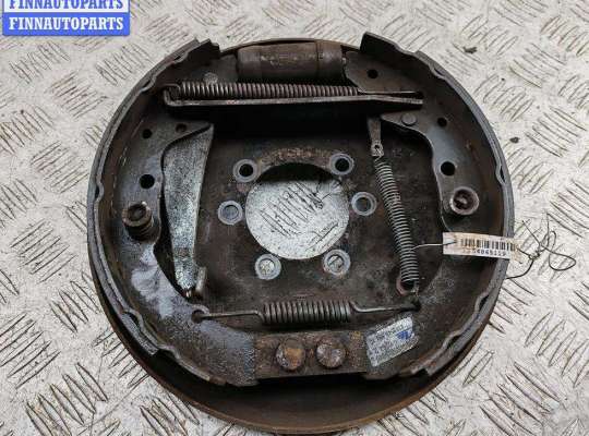 купить Щиток (диск) опорный тормозной задний правый на Audi 80 B4 (1991-1996)