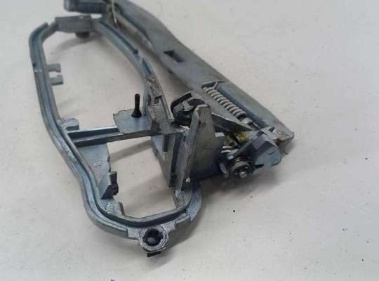 купить Корпус (держатель) ручки двери задней правой на BMW X5 E53 (1999-2006)