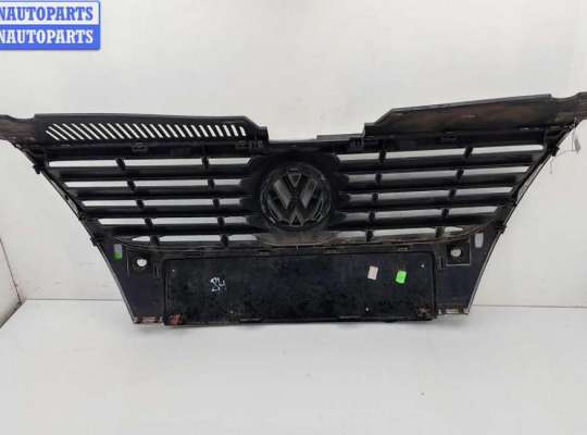 купить Решетка радиатора на Volkswagen Passat B6