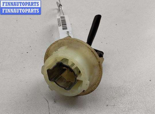 Купить Патрон лампы указателя поворота на Mercedes W124 (1985-1995) Патрон лампы указателя поворота MB1690331 на Mercedes W124 (1985-1995)