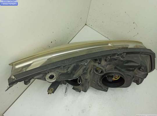 Фара передняя на Renault Scenic II