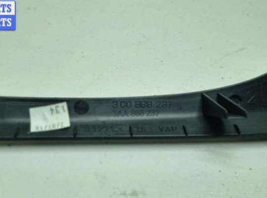 Обшивка салона на Volkswagen Passat B6 (3C)