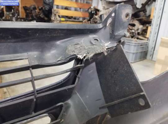 купить Бампер передний на Chrysler Voyager (1996-2000)