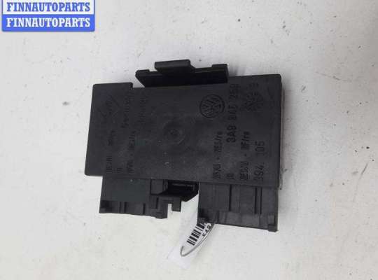 купить Плата фонаря заднего правого на Volkswagen Passat B4