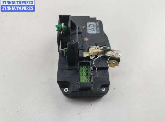 Замок боковой двери на Opel Vectra B