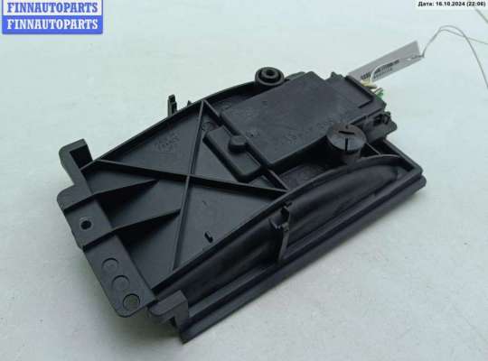 Резистор (сопротивление) отопителя на Volkswagen Golf IV (1J)