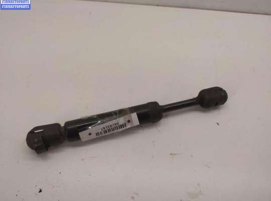 Амортизатор крышки (двери) багажника VG2626530 на Volkswagen Golf-3