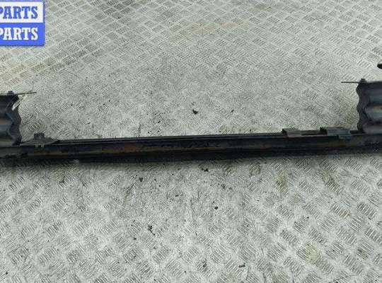 купить Усилитель бампера переднего на Peugeot 307