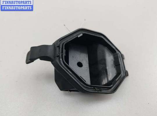 купить Крышка (заглушка) задняя фары правой на Volkswagen Passat B4