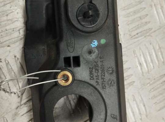 купить Ручка двери внутренняя задняя левая на Ford Mondeo III (2000-2007)