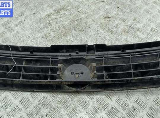 купить Решетка радиатора на Fiat Stilo