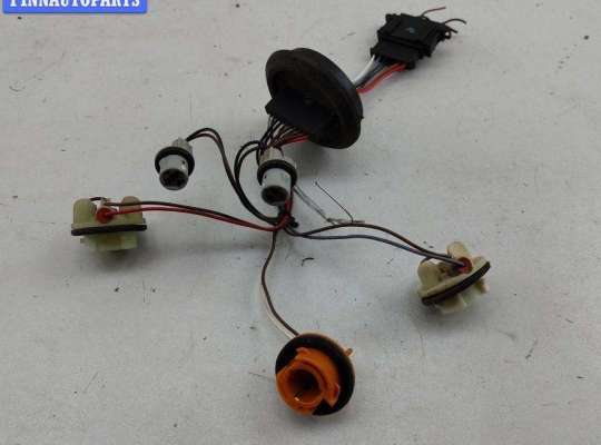 Патрон лампы фонаря SK537148 на Skoda Fabia mk2 (5J) 2007-2014