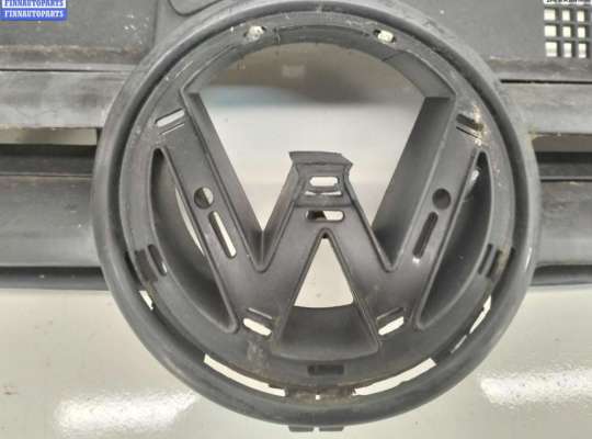 купить Решетка радиатора на Volkswagen Golf-4