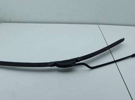 купить Щеткодержатель (поводок стеклоочистителя) передний на Peugeot 307