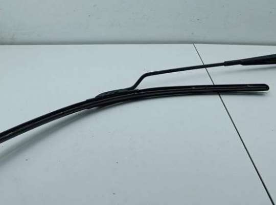 купить Щеткодержатель (поводок стеклоочистителя) передний на Peugeot 307