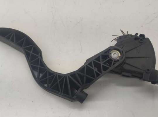 купить Педаль газа на Audi A4 B6 (2001-2004)