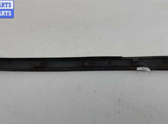 купить Молдинг лобового стекла на Mercedes Vito-1 W638 (1996-2003)